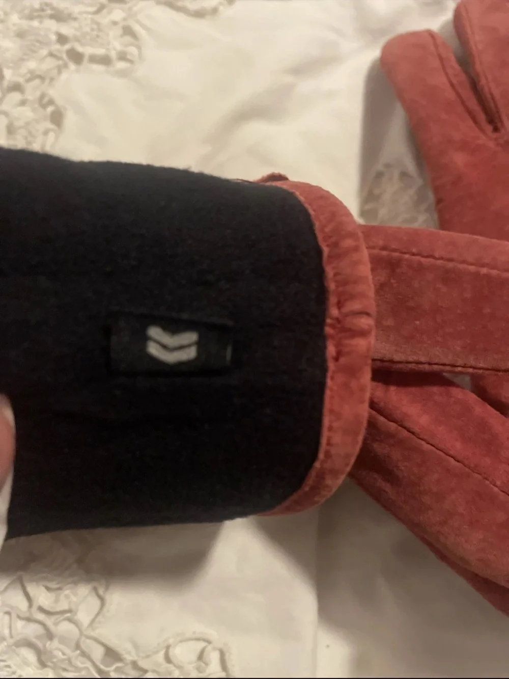 Vintage Woman’s Large Aris 115  Reddish  Suede Leather Gloves Fleece Lined
